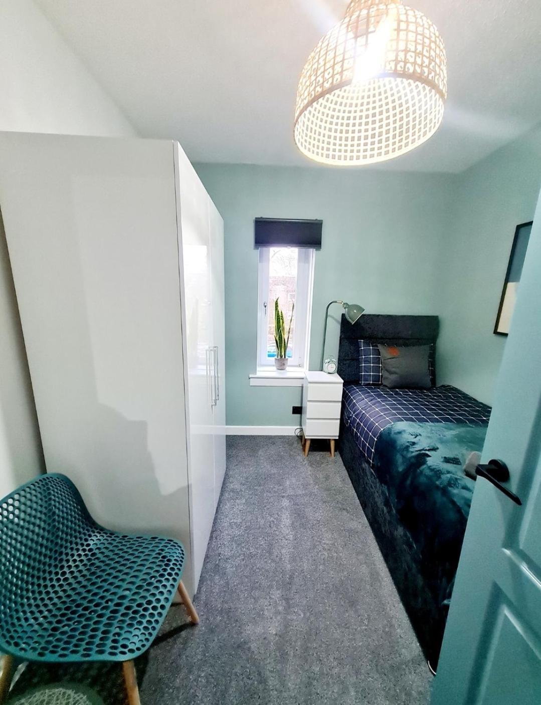 Апартаменты Bright 3Br Walking Distance To Town - Free Parking Глазго Экстерьер фото
